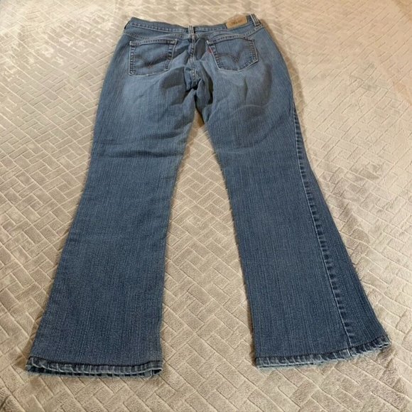 Levis Womens 6 Denim Jeans Blue 515 Boot Cut Mid Rise Medium Wash Stretch - Picture 9 of 12
